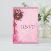 Vintage Herz-Lock & Key Pink Hochzeit RSVP Karte (Stehend Vorderseite)