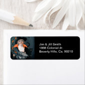 Vintage Hexe zaubert Essen für ihre Katze (Insitu)