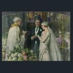 Vintage Hochzeit, Braut und Bräutigam mit Menorah Schneidebrett<br><div class="desc">Vintage Illustration Liebe und romanische Hochzeitszeremonie mit einem Ehepaar,  das in einer schönen Synagoge mit Buntglasfenstern,  Blume und einer sieben Zweigstellen-Menorah heiraten wird. Die Braut trägt ein langes weißes Hochzeitskleid und der Bräutigam ist gut aussehend in seinem Smoking.</div>