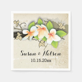 Vintage Hochzeit zwischen Plumeria/frangipani und Serviette