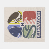 Vintage HOGWARTS™ gestempeltes Wappen Fleecedecke (Vorderseite (Horizontal))