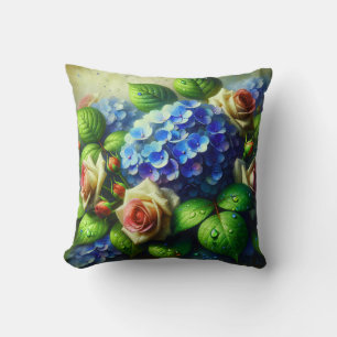"Vintage Hydrangeas und Rose in Regen" Kissen