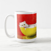 Vintage Illustrationskatze in Gelbschüssel Kaffeetasse (Links)