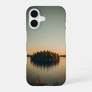 Vintage-Insel bei Sonnenuntergang iPhone 16 Hülle