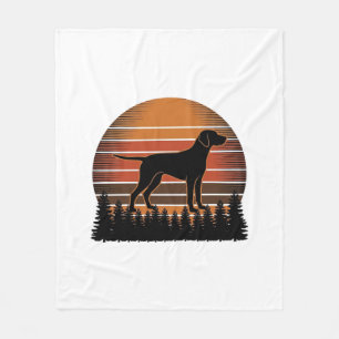 Vintage-Jagdhund-Sonnenuntergang-Wald-Vektordesign Fleecedecke