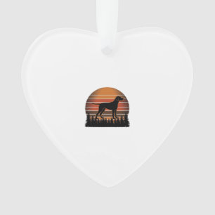Vintage-Jagdhund-Sonnenuntergang-Wald-Vektordesign Ornament