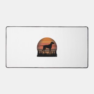 Vintage-Jagdhund-Sonnenuntergang-Wald-Vektordesign Schreibtischunterlage
