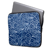 Vintage japanische Wolken, Kobalt-Blau und Weiß Laptopschutzhülle (Vorderseite Links)