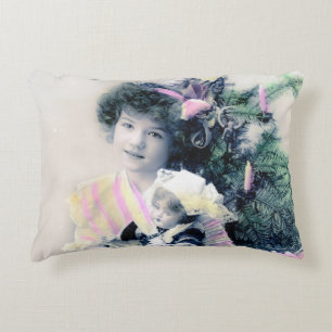 Vintage Joyeux Noël mit Mädchen und Puppe Dekokissen