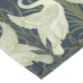 Vintage Jugendstil-Schwäne von Walter Crane Tischdecke (Schrägansicht)