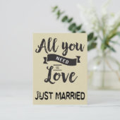 Vintage Just Married Tan & Black Wedding Liebe Ankündigungspostkarte (Stehend Vorderseite)