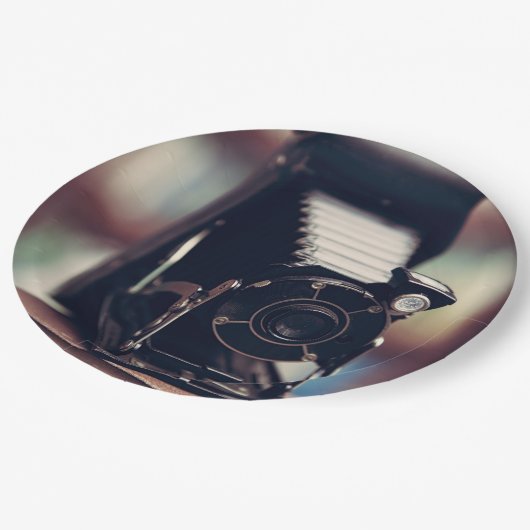 Vintage Kamera Pappteller (Schrägansicht)