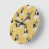 Vintage-Katzengeburtstag  Runde Wanduhr (Winkel)