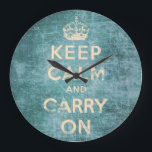 Vintage keep calm and carry on große wanduhr<br><div class="desc">Blue vintage keep calm and carry on. Aged,  sanded,  dirty,  this original and vintage design are made for you! To change size has your taste.  This design makes reference to the famous poster appeared during the Second World War.</div>