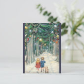 Vintage Kinder wandern durch Weihnachtsbäume Feiertagspostkarte (Stehend Vorderseite)