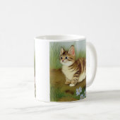 Vintage Kitten Illustration mit Blume Kaffeetasse (VorderseiteRechts)