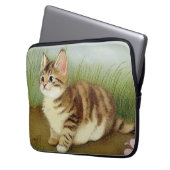 Vintage Kitten Illustration mit Blume Laptopschutzhülle (Vorderseite Links)