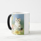 Vintage Kitten Illustration mit gelben Blumen Verwandlungstasse (Vorderseite Links)