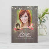 Vintage Laterne und rustikaler Foto Abschluss Einladung (Stehend Vorderseite)