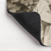 Vintage Liebe Foto Kinder Küssen im Garten Mousepad (Ecke)