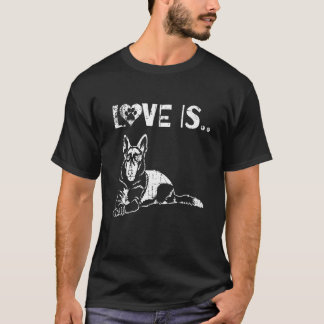 Vintage Liebe ist der Niedliche Hund der deutschen T-Shirt