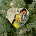 Vintage Liebe und Romantik, Roller Untersetzer Rid Keramikornament<br><div class="desc">Vintage Illustration Liebe und Romantik-Bild mit einem jungen Paar,  das einen Roller Untersetzer in einem lokalen Vergnügungspark fährt. Der Mann hat seinen Arm um die Frau gewickelt,  um ihren Tresor behalten.</div>