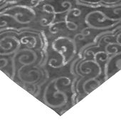 Vintage Lilie | Black Silver Grunge Damask Tischdecke (Schrägansicht)
