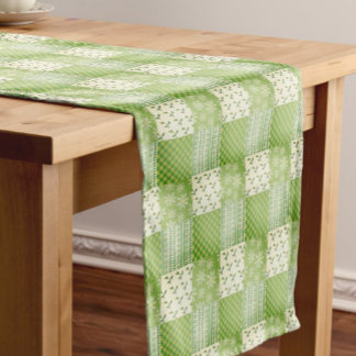 Vintage Look Green Yellow Ecru Patchwork  Mittelgroßer Tischläufer