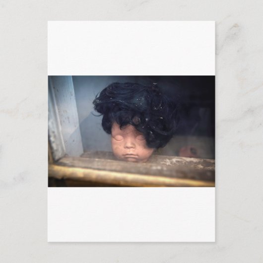 Vintage Luftpuppe am schlechten Haaretag im Fenste Postkarte (Vorderseite)