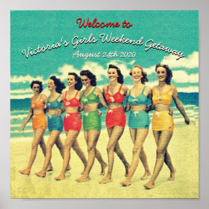 Vintage Mädchen, die hinunter den Strand gehen Poster