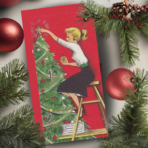 Vintage-Mädchen schmückt Weihnachtsbaum, personali Feiertagskarte