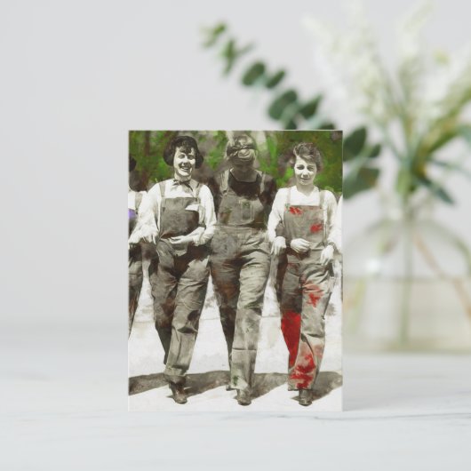 Vintage Mädchen - Spaß, feministische Kunst Postkarte (Stehend Vorderseite)