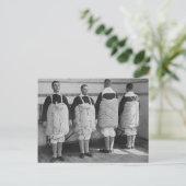Vintage Männer mit Matratzen Postkarte (Stehend Vorderseite)