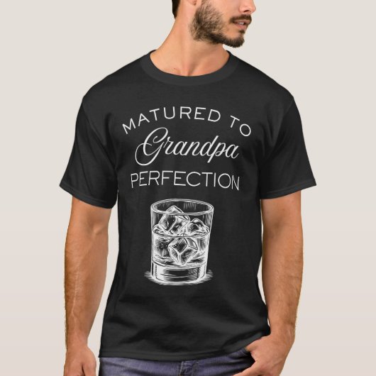 Vintage“Matured to perfection”Grandpa whiskeyglass T-Shirt (Vorderseite)