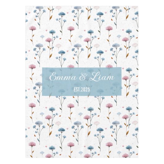 Vintage Minimal Blue and Pink Floral Personalized Tischdecke (Vorderseite)