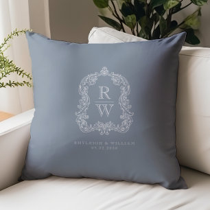 Vintage Monogramm-Wappen Namen Staubblau Hochzeit Kissen