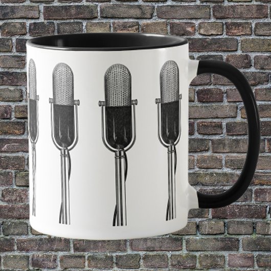 Vintage Musik, altmodisches Retro-Mikrofon Tasse