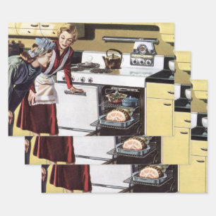 Vintage-Mutter in der Küche beim Kochen eines Oste Geschenkpapier Set