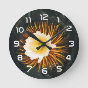 Vintage Nachtblühender Cereus Gothic Art Runde Wanduhr