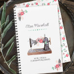 Vintage Nähmaschine Boho Floral Bouquet Notizblock<br><div class="desc">Personalisiertes Notebook mit Vintager Nähmaschine mit Boho Floral Bouquet. Die Vorlage steht Ihnen zur Verfügung, Ihren Namen oder Firmennamen und Ihren eigenen Titel in handgeschriebener Schrift und moderner Druckschrift hinzuzufügen. Bitte stöbern Sie in meinem Shop nach passenden Visitenkarten, Tags, Dankeschön-Karten und Aufklebern oder schreiben Sie mir, um die Vorlagen zu...</div>