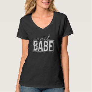 Vintage Nail Babe Manicurist Nail Artist Nail Tech T-Shirt