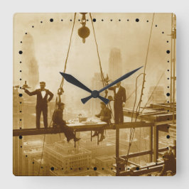 Vintage New Yorker Eisenarbeiter Quadratische Wanduhr