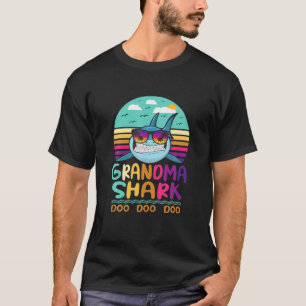 Vintage Oma Shark Doo Doo Doo Geburtstagsgeschenke T-Shirt
