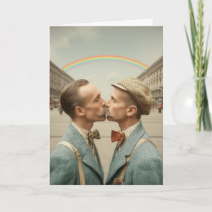 Vintage Paar küsst sich unter einem Regenbogen Karte