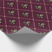 Vintage Pariser Burgund und Gold-Lilie Geschenkpapier (Ecke)