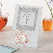 Vintage Pastell-Rose Sockelschild (In Situ)