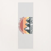 Vintage Pastellgebirge nennen Monogramm grau Yogamatte (Vorderseite)