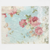 Vintage Pastellrosen und weiße Spitzen Fleecedecke (Vorderseite (Horizontal))