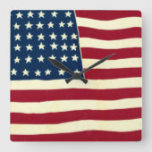 Vintage Patriotische Amerikanische Flagge, Amerika Quadratische Wanduhr (Vorderseite)