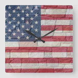 Vintage Patriotische USA-Flagge auf Steinmauer Quadratische Wanduhr